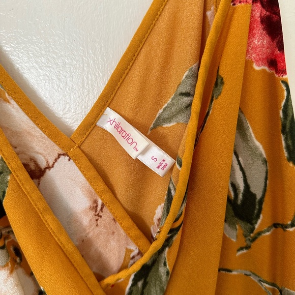 Xhilaration Flowy Floral Jumpsuit - Picture 6 of 15